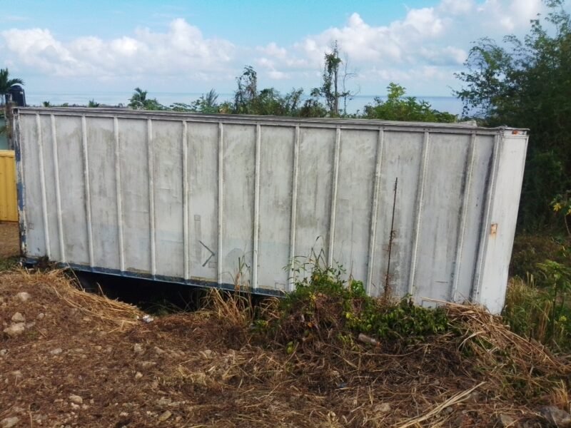 40ft Box Truck Container on chassis